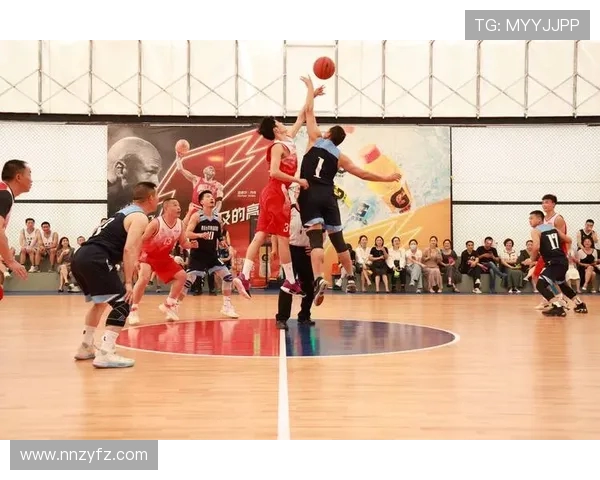 以篮球为核心探索团队协作与个人突破在竞技与人生中的双重价值