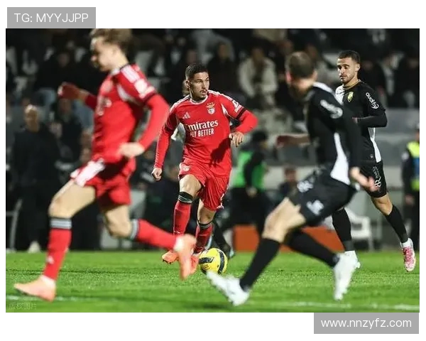 圣塔克拉迎战本菲卡争夺葡超积分榜重要位置的激烈对决